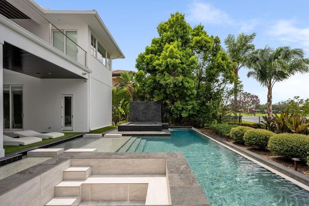 For Sale: $5,489,000 (6 beds, 7 baths, 8305 Square Feet)