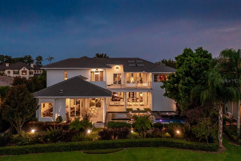 For Sale: $5,489,000 (6 beds, 7 baths, 8305 Square Feet)