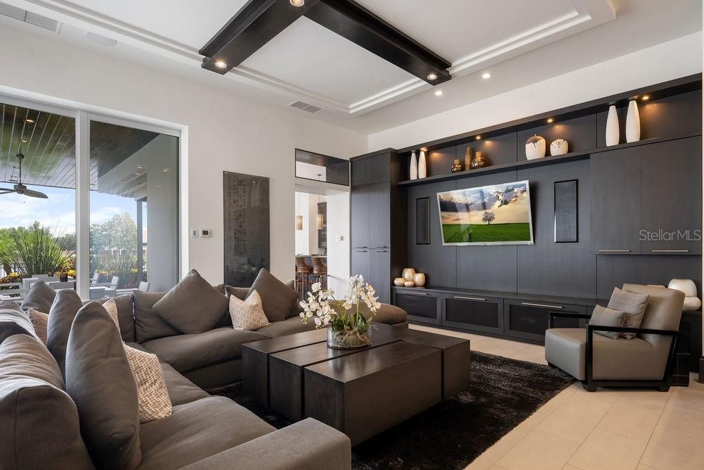 For Sale: $5,489,000 (6 beds, 7 baths, 8305 Square Feet)