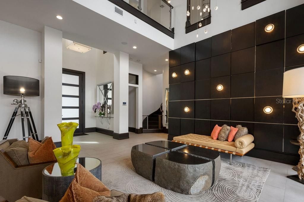 For Sale: $5,489,000 (6 beds, 7 baths, 8305 Square Feet)