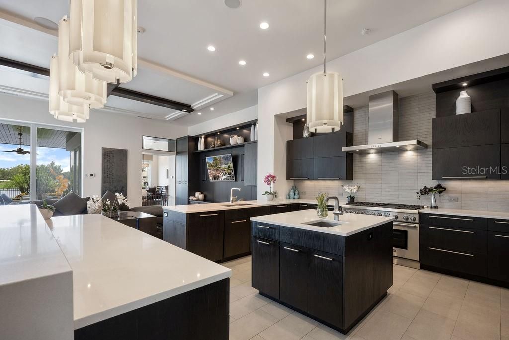 For Sale: $5,489,000 (6 beds, 7 baths, 8305 Square Feet)