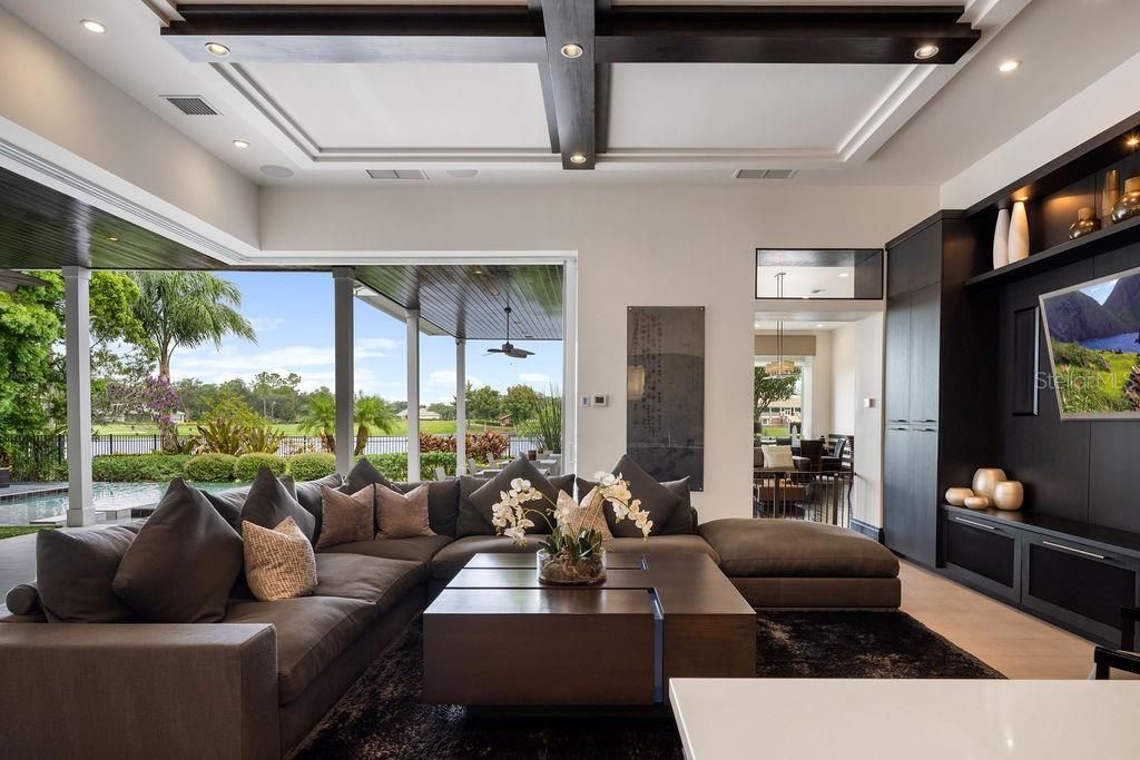 For Sale: $5,489,000 (6 beds, 7 baths, 8305 Square Feet)