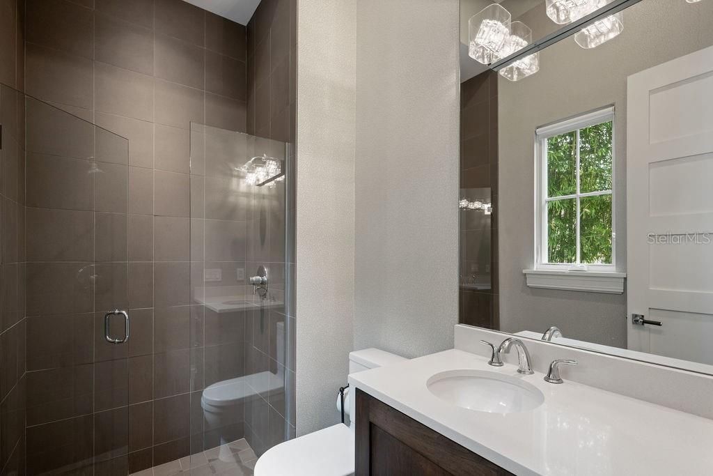 For Sale: $5,489,000 (6 beds, 7 baths, 8305 Square Feet)