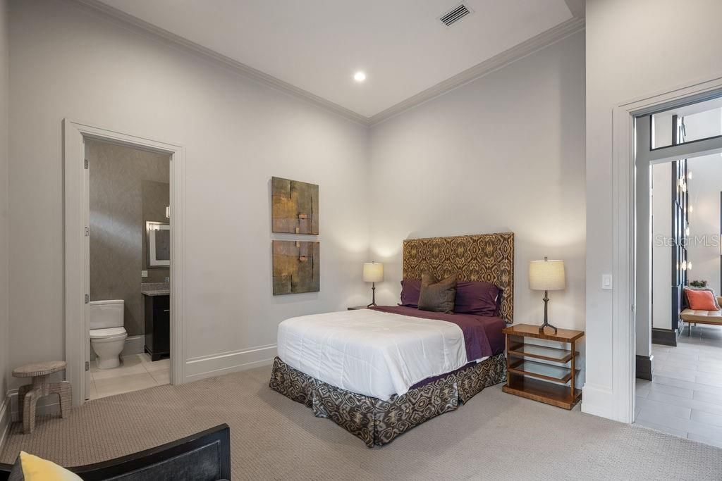 For Sale: $5,489,000 (6 beds, 7 baths, 8305 Square Feet)