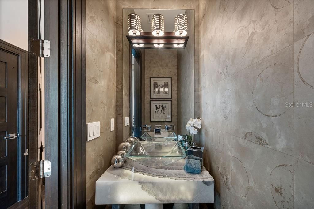 For Sale: $5,489,000 (6 beds, 7 baths, 8305 Square Feet)