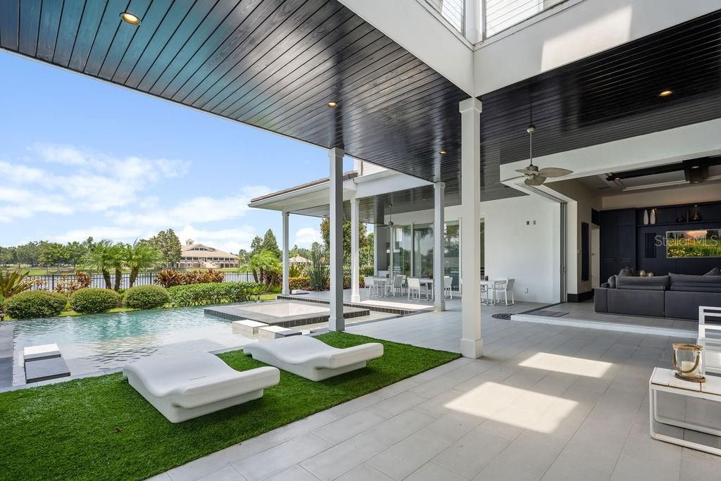 For Sale: $5,489,000 (6 beds, 7 baths, 8305 Square Feet)