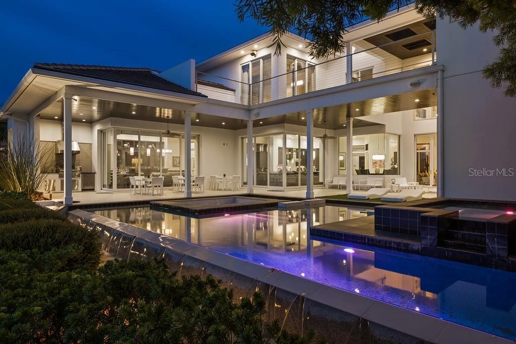 For Sale: $5,489,000 (6 beds, 7 baths, 8305 Square Feet)