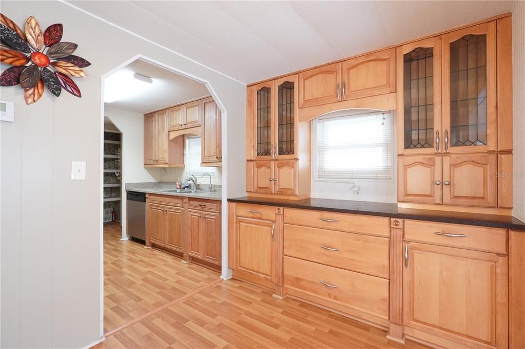 Active With Contract: $109,900 (2 beds, 2 baths, 1219 Square Feet)