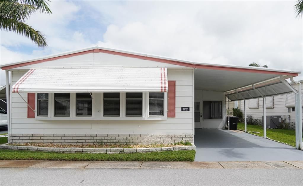 Active With Contract: $109,900 (2 beds, 2 baths, 1219 Square Feet)