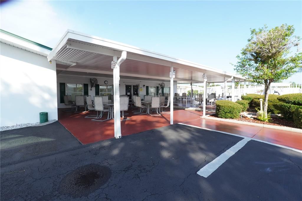 Active With Contract: $109,900 (2 beds, 2 baths, 1219 Square Feet)