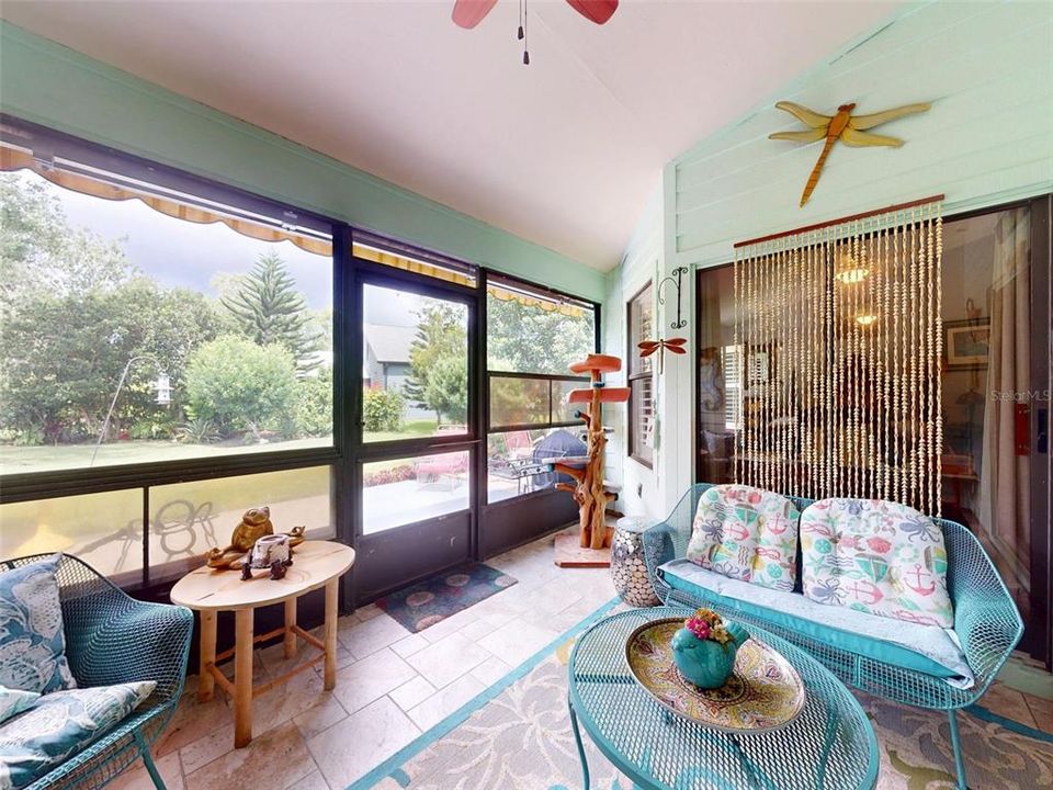 合同活跃: $285,000 (3 贝兹, 2 浴室, 1337 平方英尺)