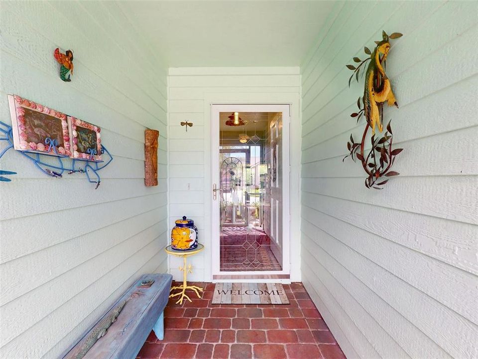 合同活跃: $285,000 (3 贝兹, 2 浴室, 1337 平方英尺)