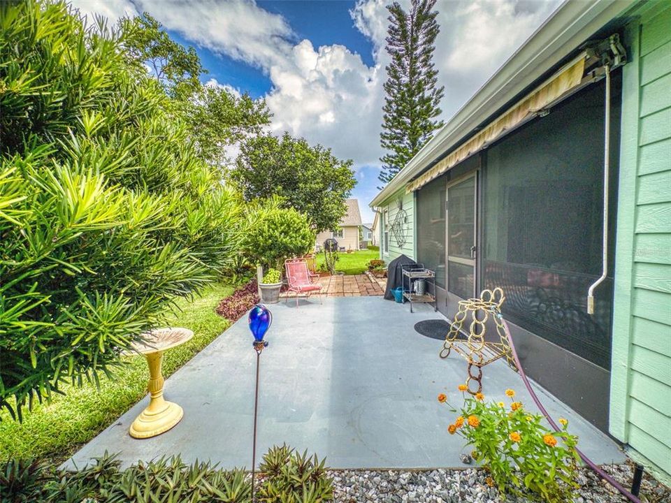 合同活跃: $285,000 (3 贝兹, 2 浴室, 1337 平方英尺)