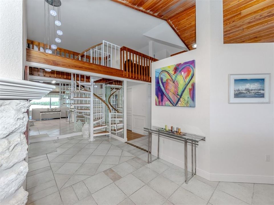 На продажу: $724,000 (3 спален, 2 ванн, 1916 Квадратных фут)