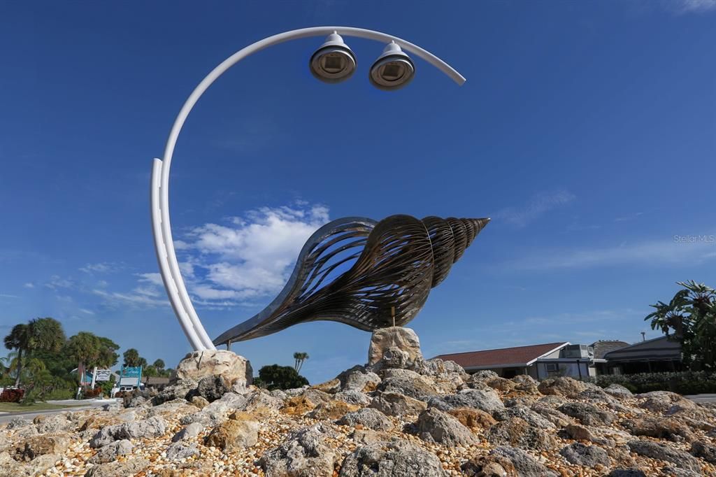 На продажу: $724,000 (3 спален, 2 ванн, 1916 Квадратных фут)