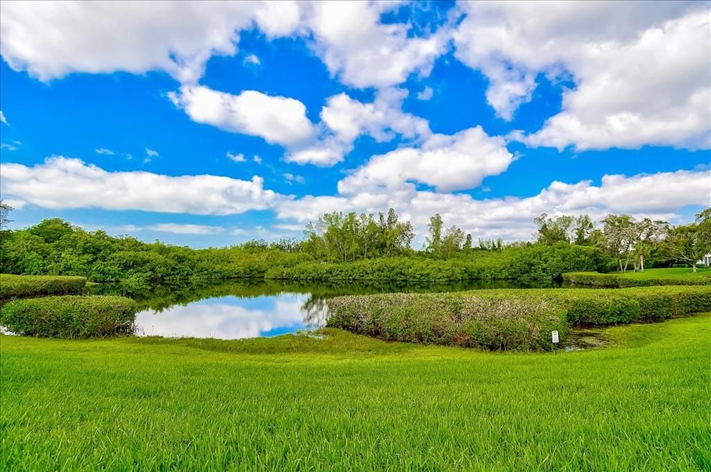 Activo con contrato: $199,000 (2 camas, 2 baños, 1142 Pies cuadrados)