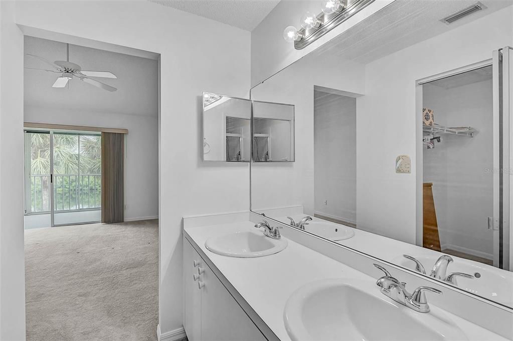 Activo con contrato: $199,000 (2 camas, 2 baños, 1142 Pies cuadrados)