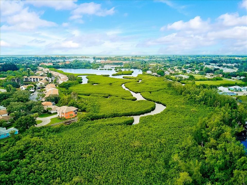 Activo con contrato: $199,000 (2 camas, 2 baños, 1142 Pies cuadrados)