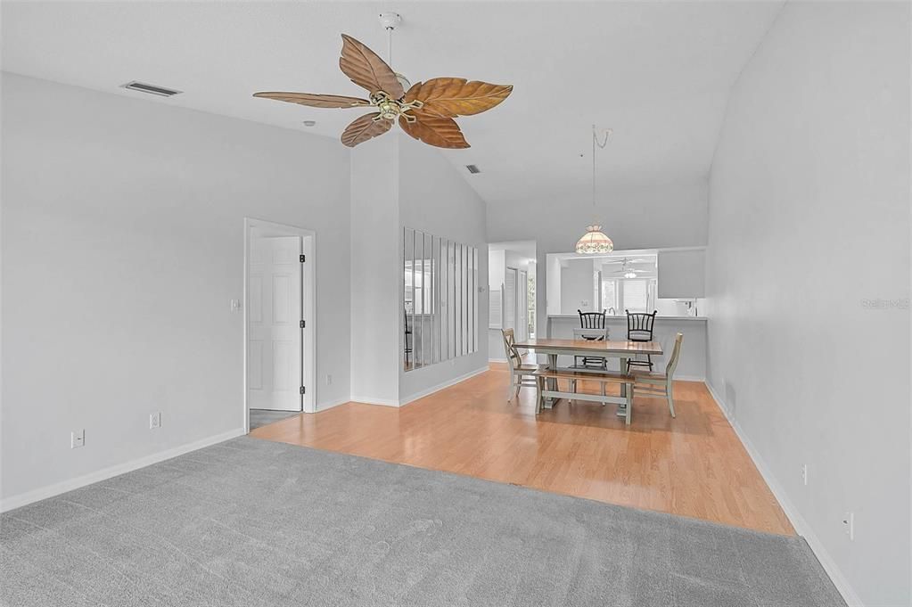 Activo con contrato: $199,000 (2 camas, 2 baños, 1142 Pies cuadrados)