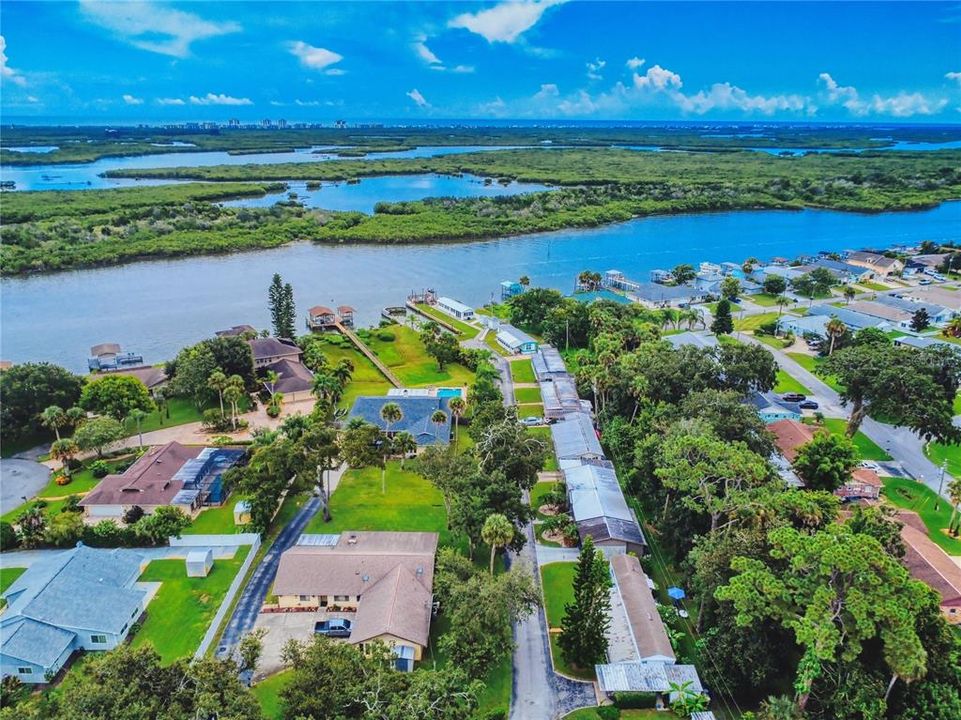 For Sale: $119,900 (2 beds, 1 baths, 784 Square Feet)