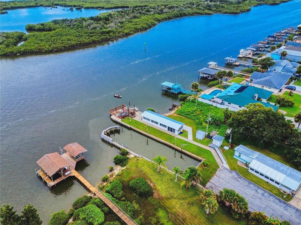 For Sale: $119,900 (2 beds, 1 baths, 784 Square Feet)