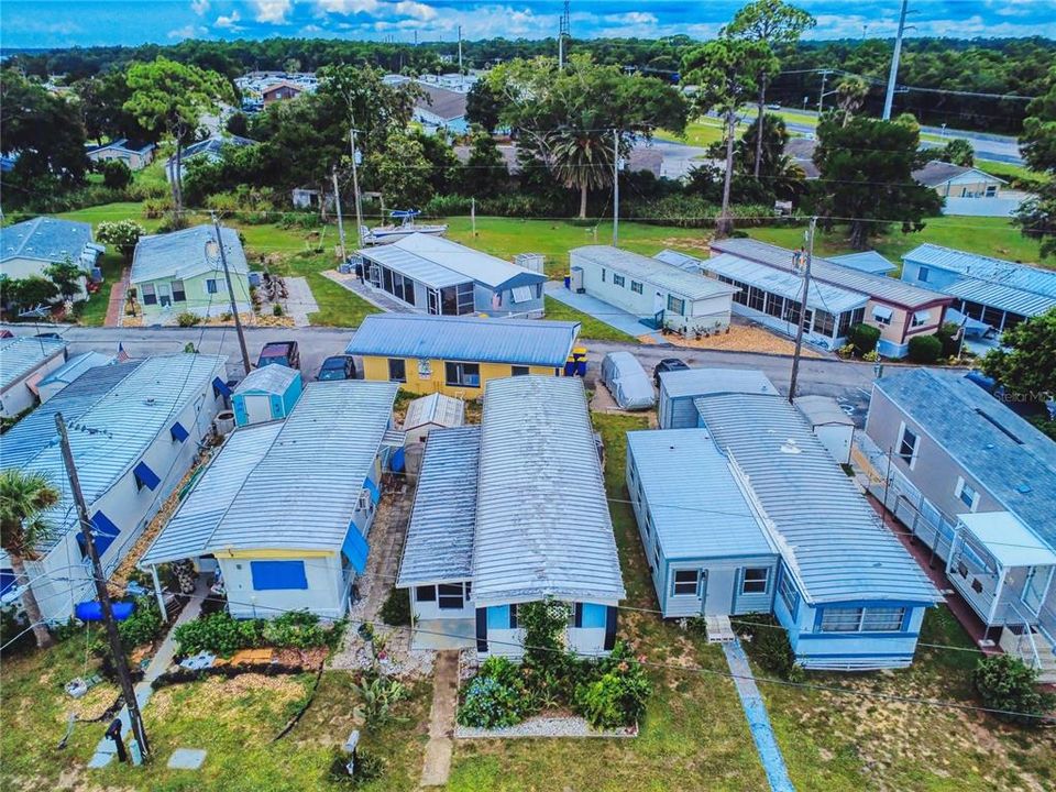 For Sale: $119,900 (2 beds, 1 baths, 784 Square Feet)