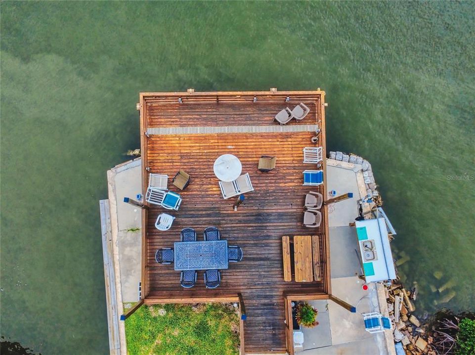 For Sale: $119,900 (2 beds, 1 baths, 784 Square Feet)