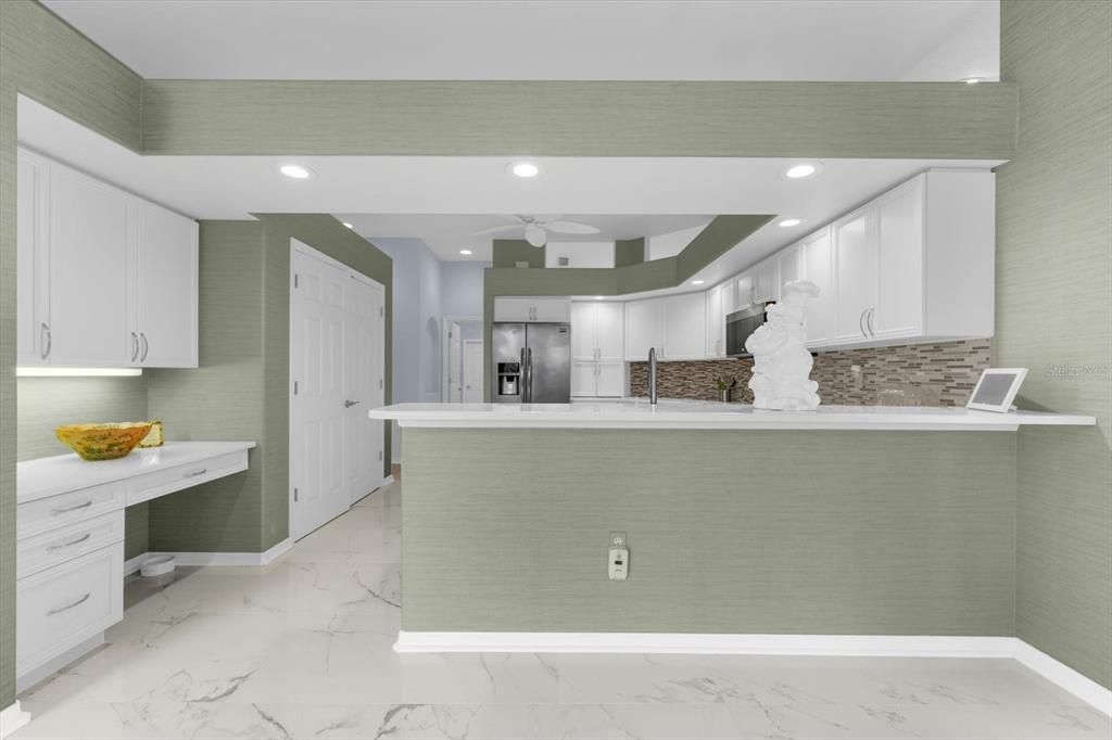 En Venta: $949,000 (3 camas, 2 baños, 2807 Pies cuadrados)