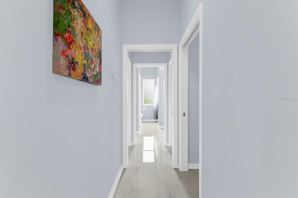 En Venta: $949,000 (3 camas, 2 baños, 2807 Pies cuadrados)