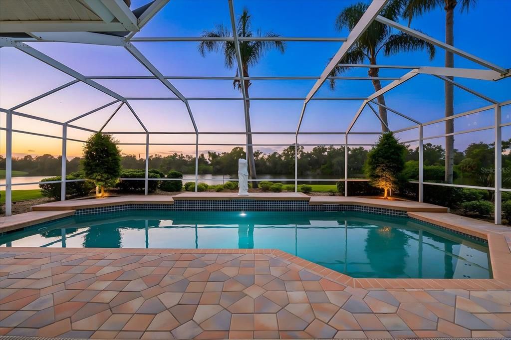 En Venta: $949,000 (3 camas, 2 baños, 2807 Pies cuadrados)