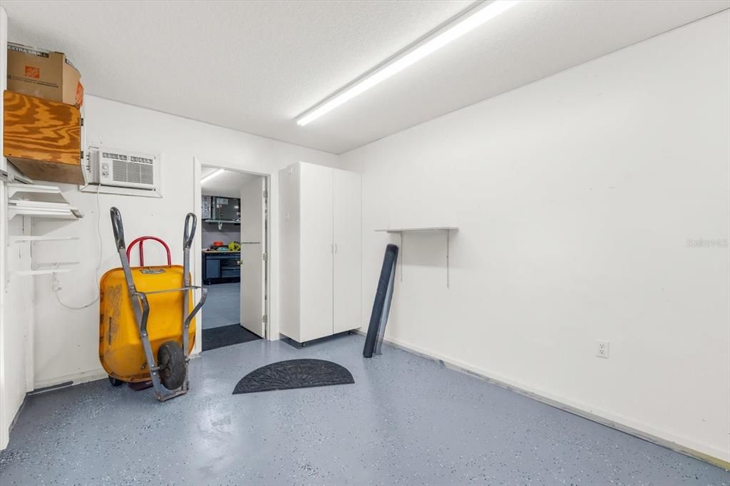 En Venta: $949,000 (3 camas, 2 baños, 2807 Pies cuadrados)