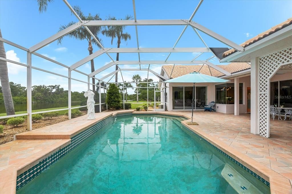 En Venta: $949,000 (3 camas, 2 baños, 2807 Pies cuadrados)