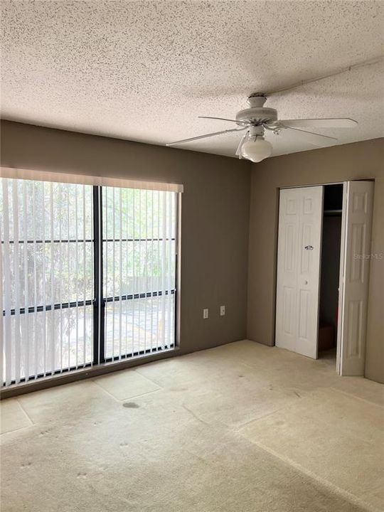 На продажу: $97,000 (2 спален, 2 ванн, 1226 Квадратных фут)