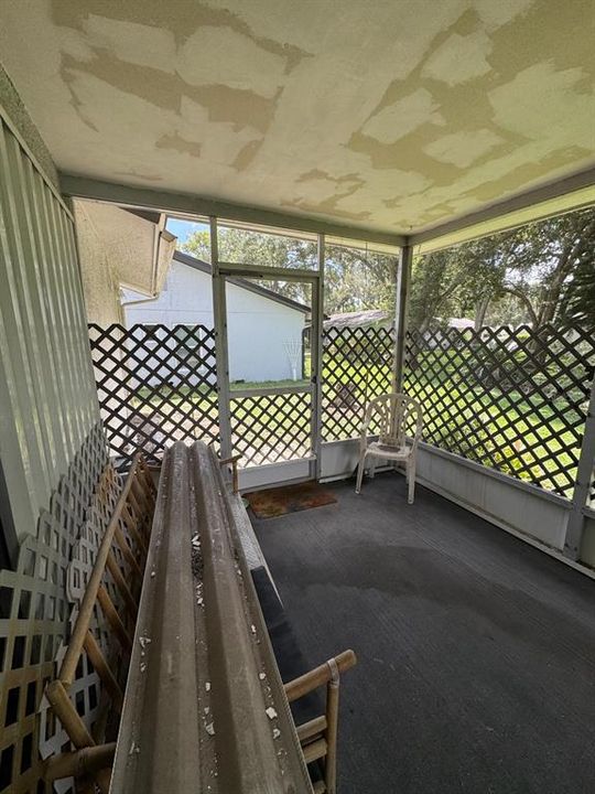 Active With Contract: $160,000 (2 beds, 2 baths, 1112 Square Feet)