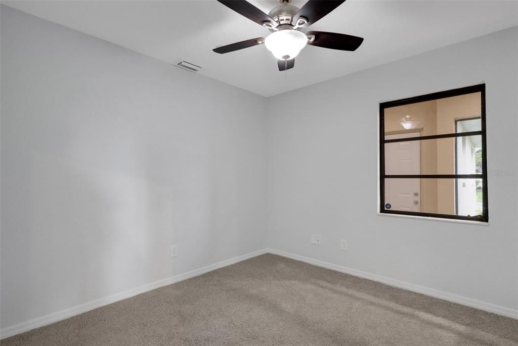 Под контрактом: $299,900 (3 спален, 2 ванн, 1780 Квадратных фут)