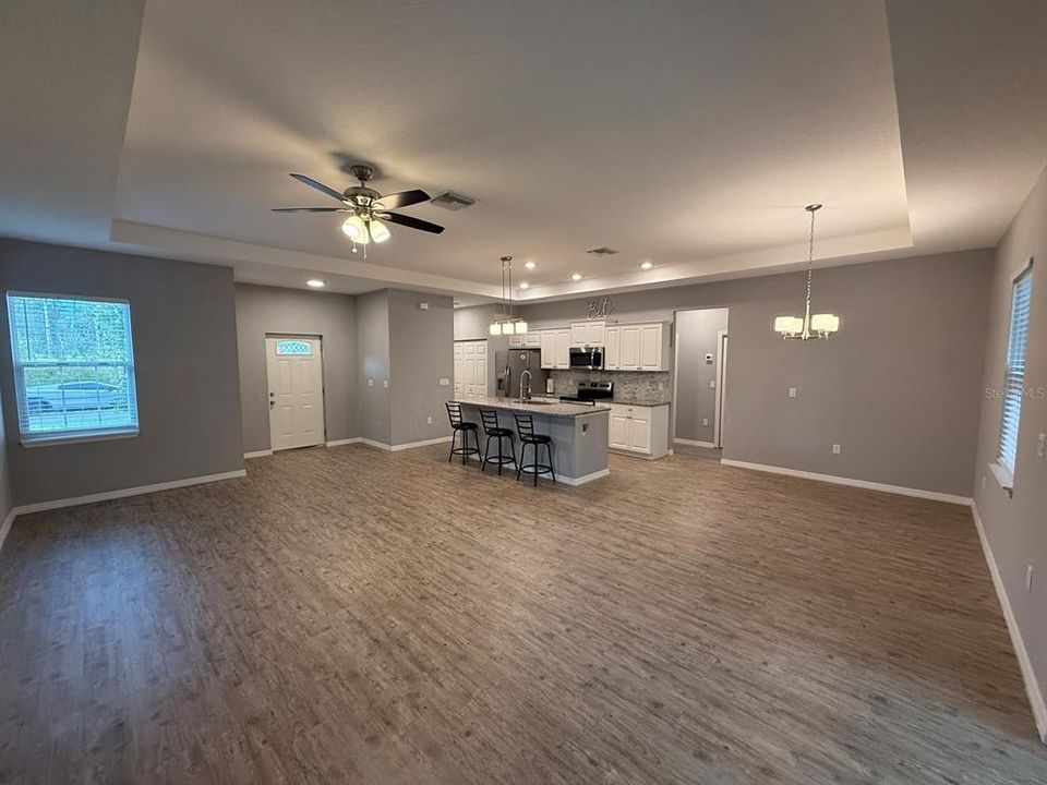 En Venta: $345,000 (3 camas, 2 baños, 1598 Pies cuadrados)