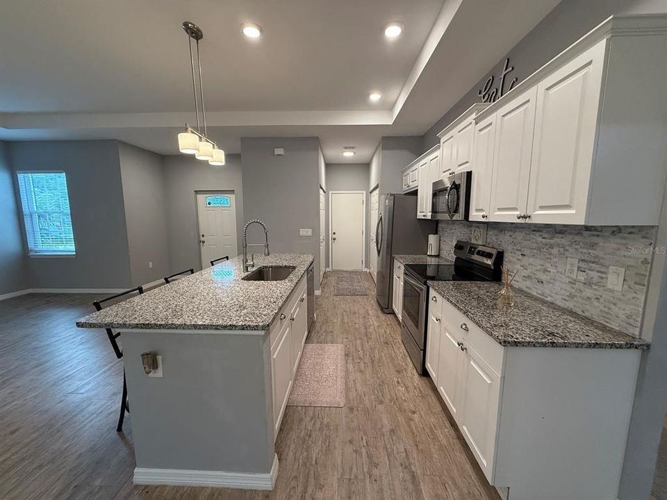 En Venta: $345,000 (3 camas, 2 baños, 1598 Pies cuadrados)