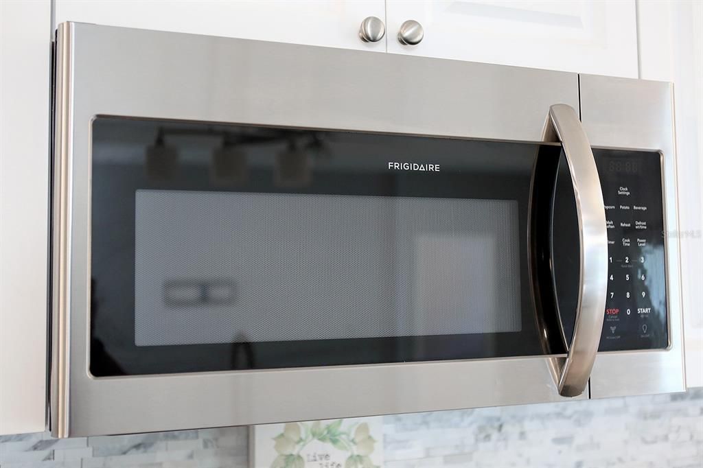 En Venta: $345,000 (3 camas, 2 baños, 1598 Pies cuadrados)