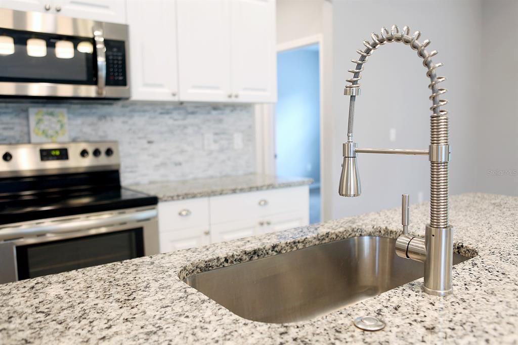 En Venta: $345,000 (3 camas, 2 baños, 1598 Pies cuadrados)