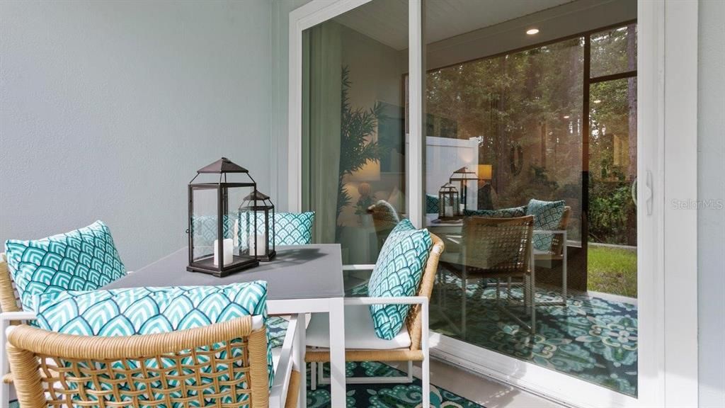 合同活跃: $274,990 (3 贝兹, 2 浴室, 1308 平方英尺)