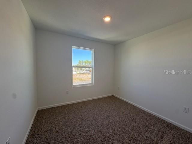 合同活跃: $274,990 (3 贝兹, 2 浴室, 1308 平方英尺)