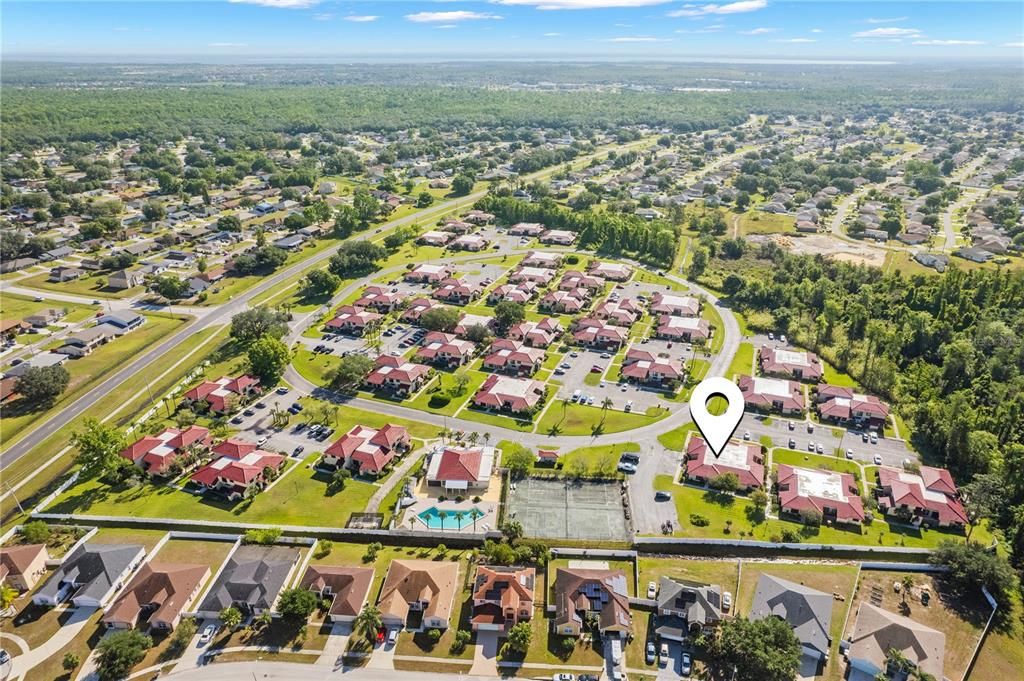 Под контрактом: $160,000 (2 спален, 2 ванн, 1038 Квадратных фут)