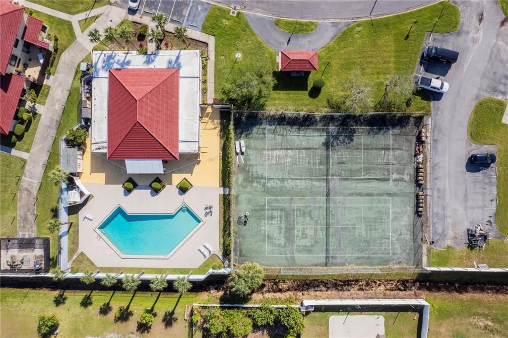 Под контрактом: $160,000 (2 спален, 2 ванн, 1038 Квадратных фут)