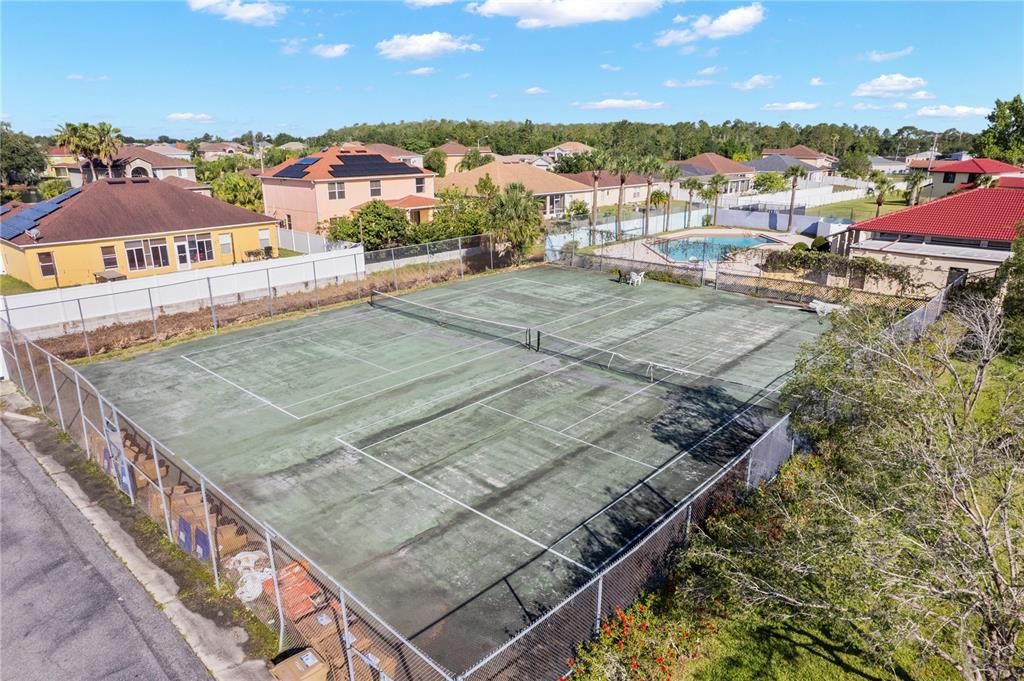 Под контрактом: $160,000 (2 спален, 2 ванн, 1038 Квадратных фут)