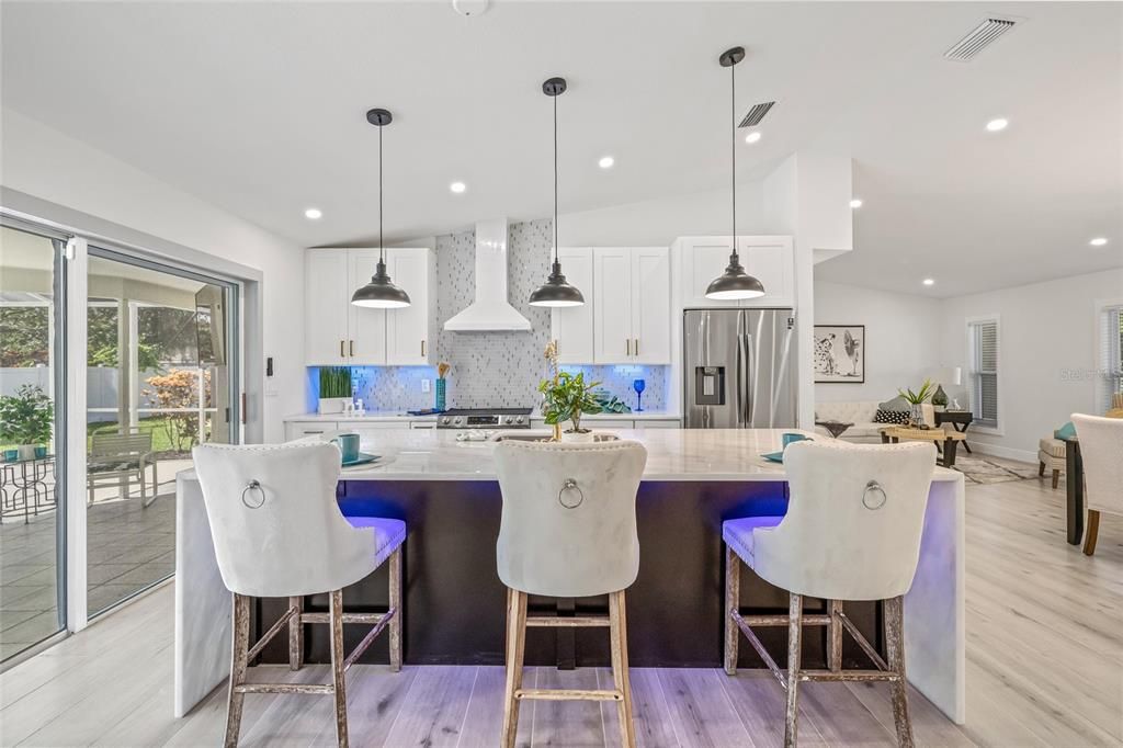 Active With Contract: $780,000 (4 beds, 2 baths, 2115 Square Feet)