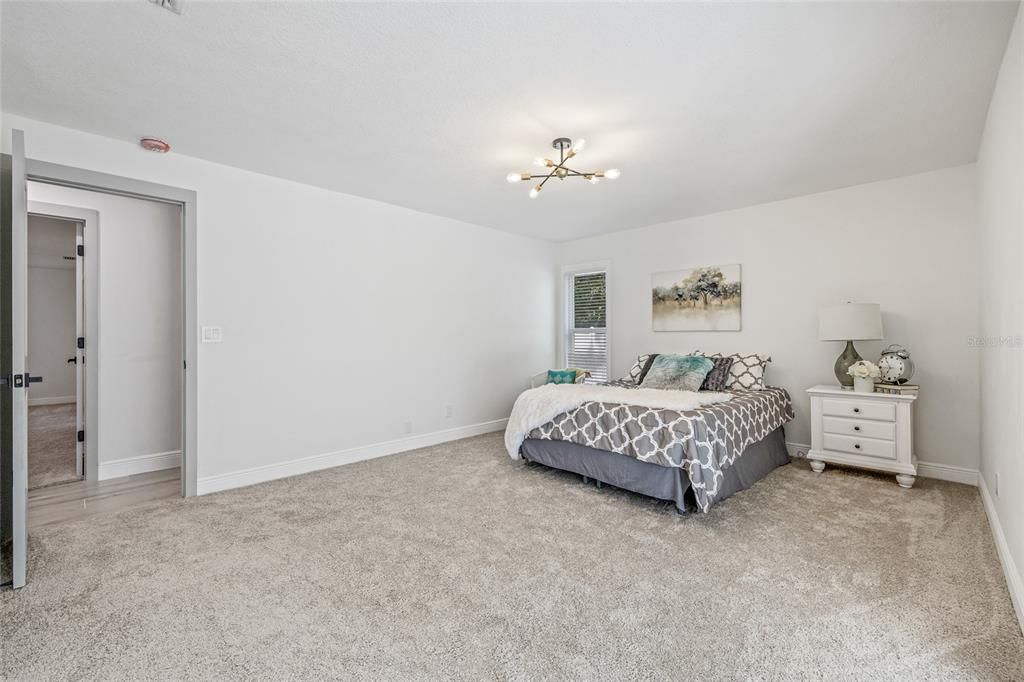 Active With Contract: $780,000 (4 beds, 2 baths, 2115 Square Feet)