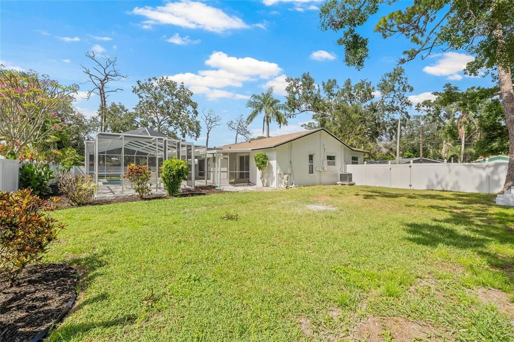 Active With Contract: $780,000 (4 beds, 2 baths, 2115 Square Feet)