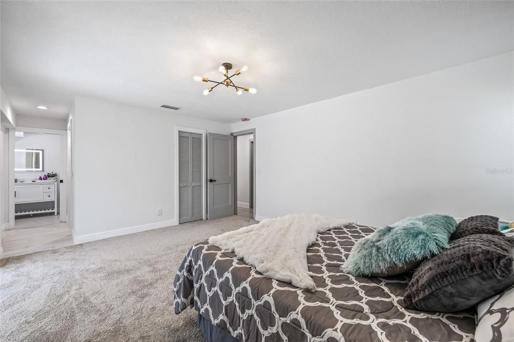 Active With Contract: $780,000 (4 beds, 2 baths, 2115 Square Feet)