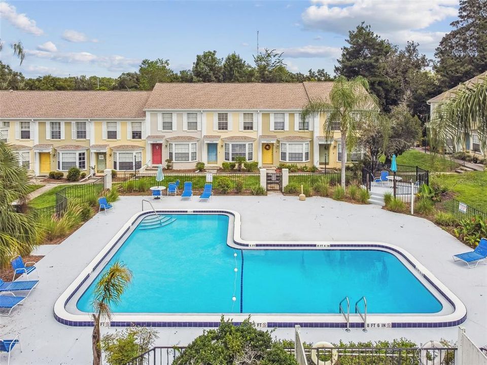 For Rent: $1,550 (2 beds, 1 baths, 958 Square Feet)