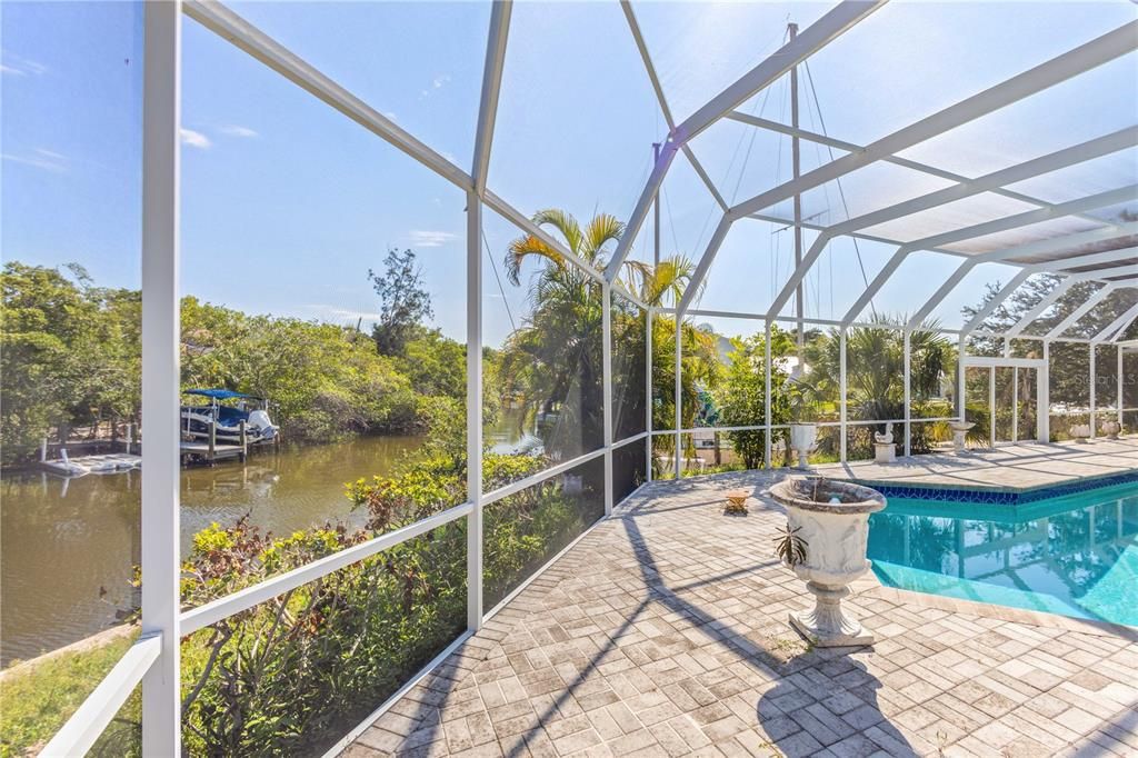 En Venta: $2,300,000 (4 camas, 3 baños, 2941 Pies cuadrados)